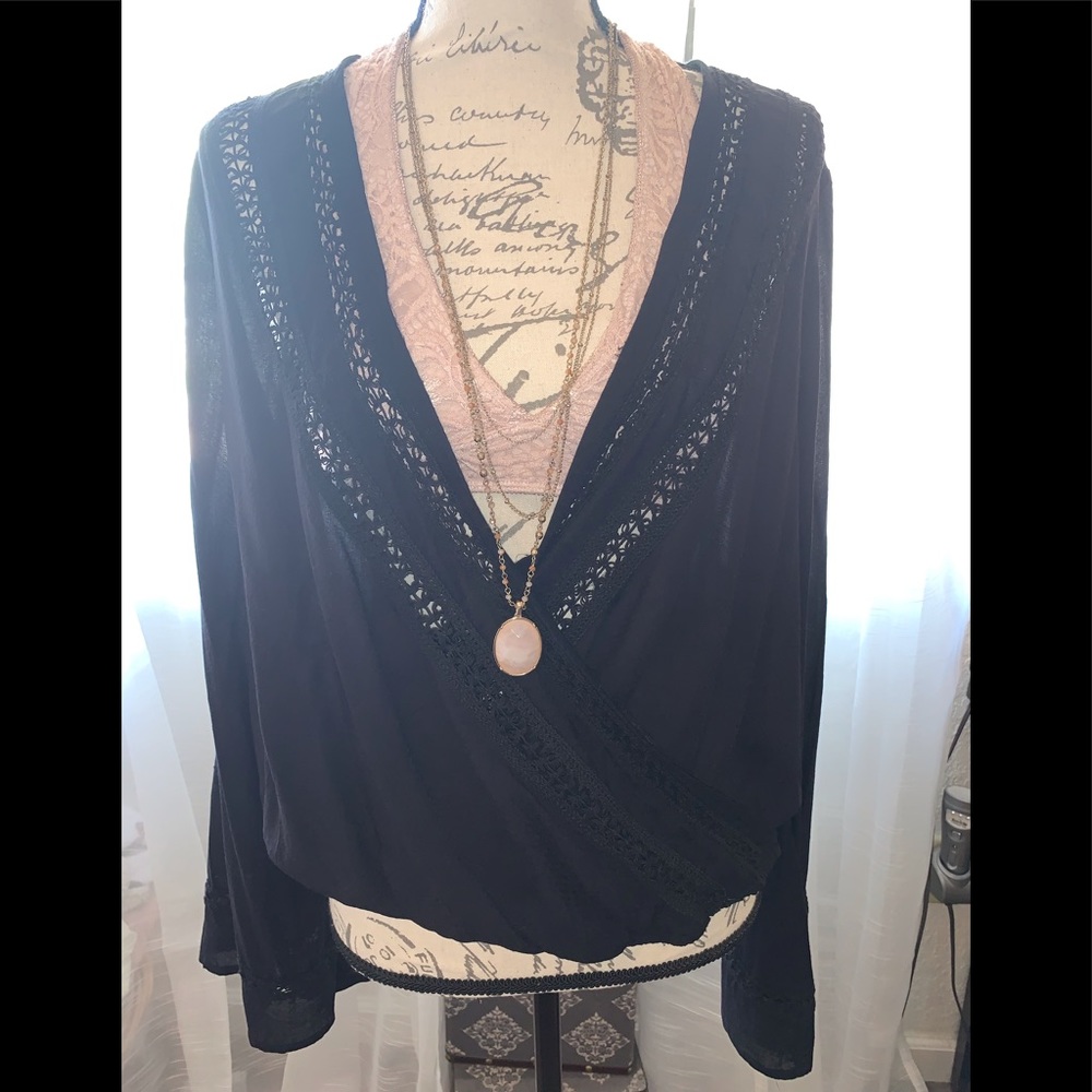 Lovestitch bell sleeved deep V top